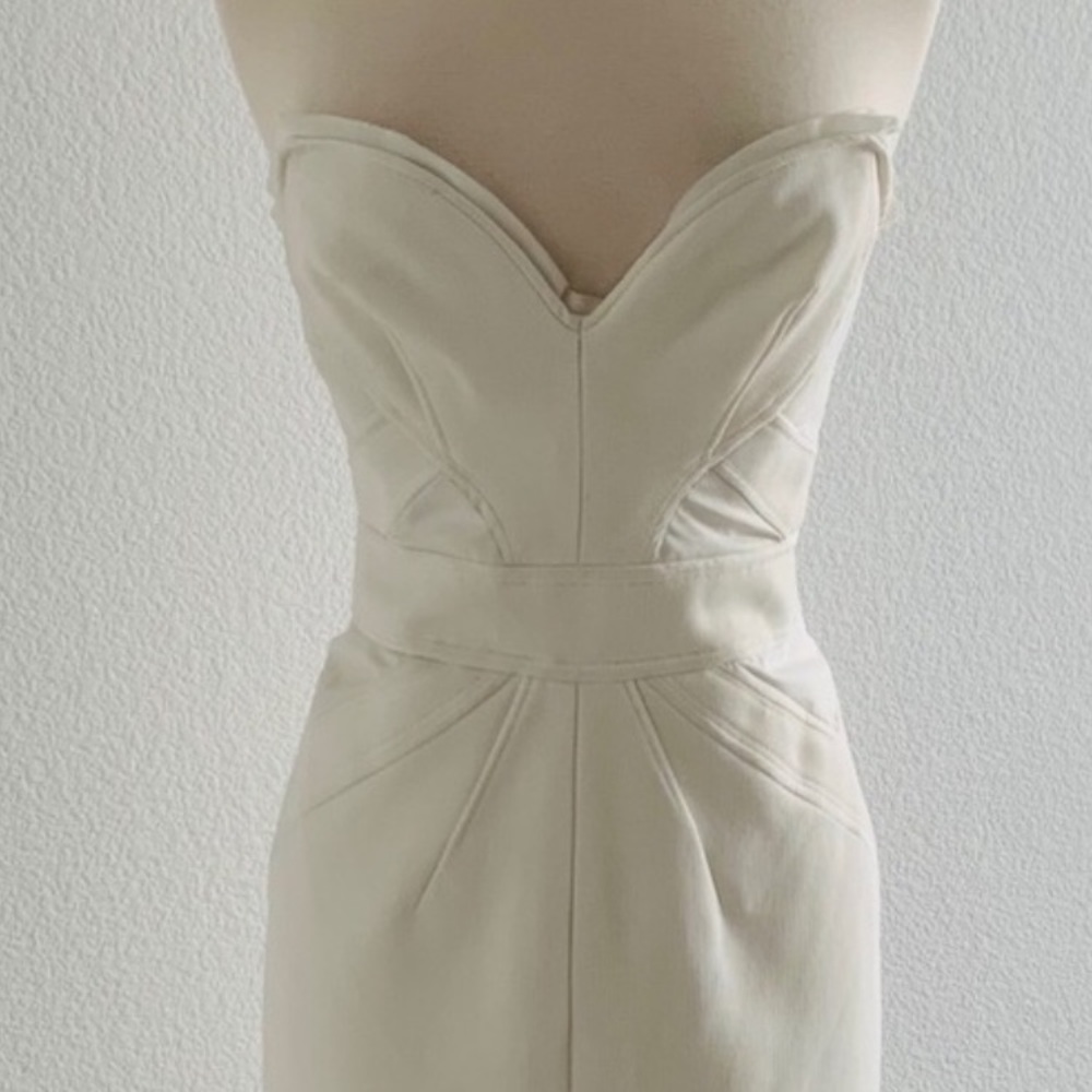 Strapless sweetheart dress